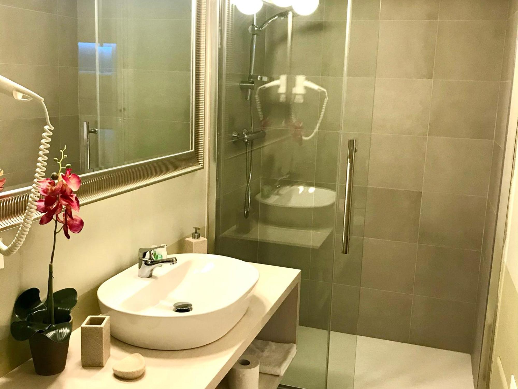 Esmeralda'S Rooms Porto San Paolo  Ngoại thất bức ảnh