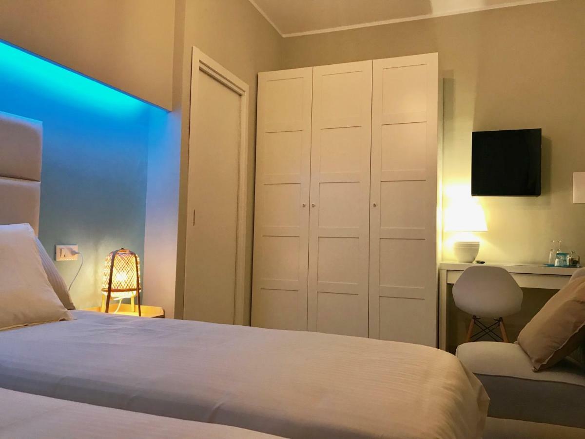 Esmeralda'S Rooms Porto San Paolo  Ngoại thất bức ảnh