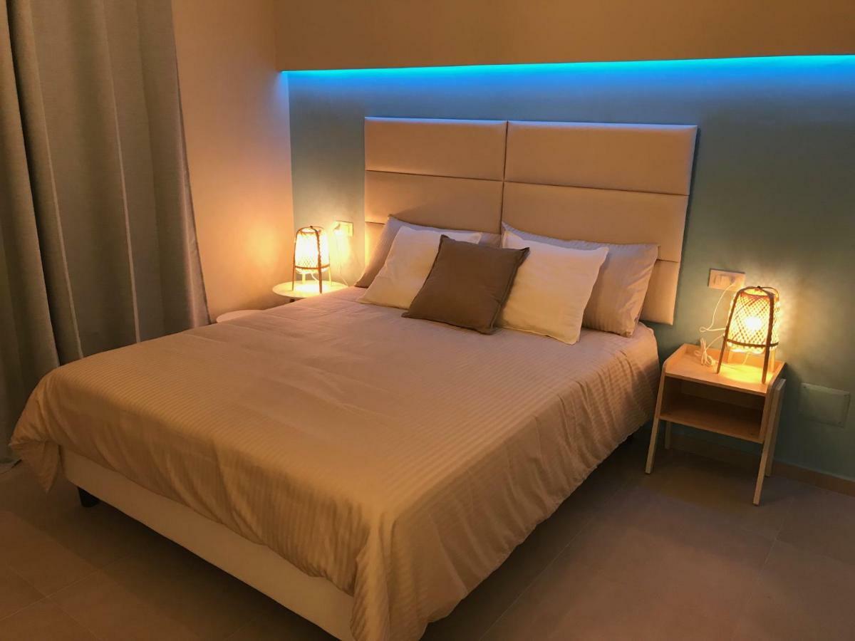 Esmeralda'S Rooms Porto San Paolo  Ngoại thất bức ảnh