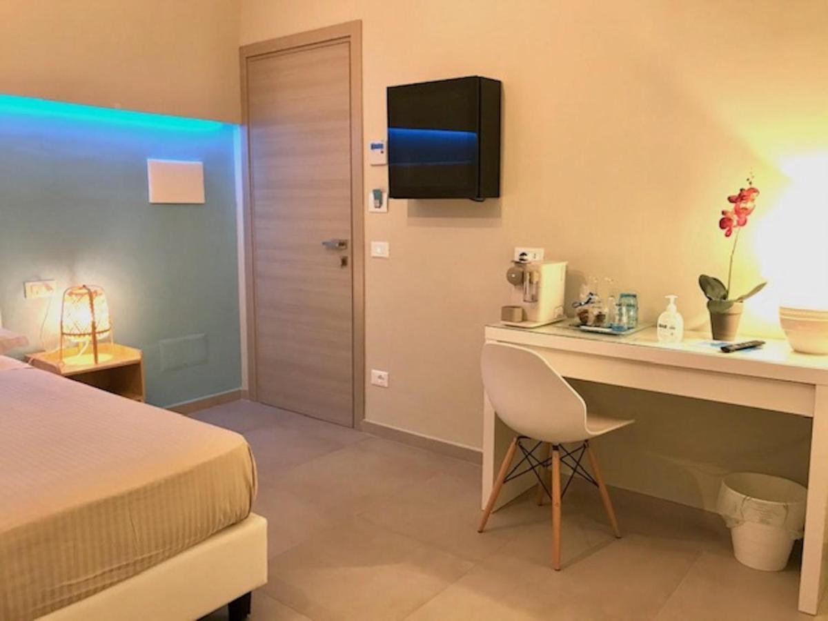 Esmeralda'S Rooms Porto San Paolo  Ngoại thất bức ảnh